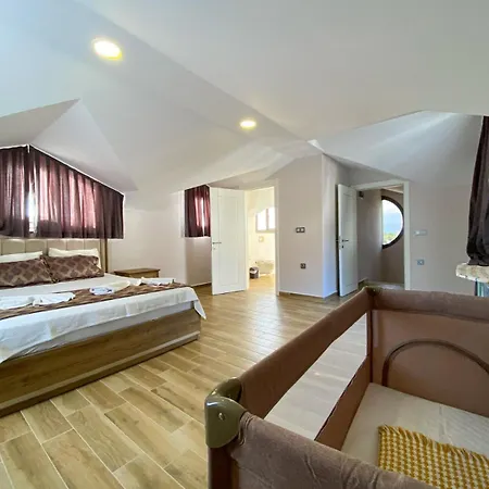 Vilă Ozalp C *